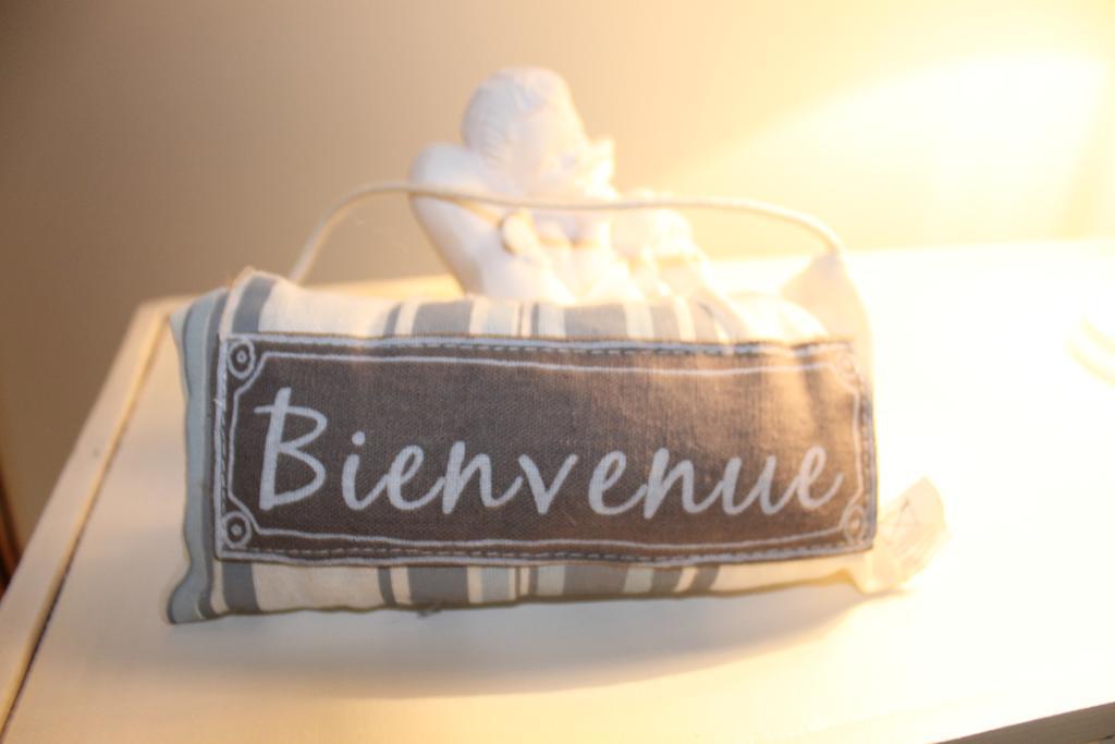 Chambres D'Hotes Le Bois Trinquille Saint-Viance Exteriör bild