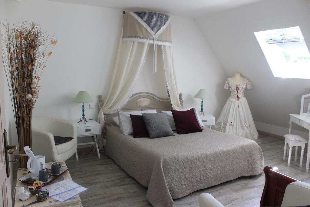 Chambres D'Hotes Le Bois Trinquille Saint-Viance Exteriör bild